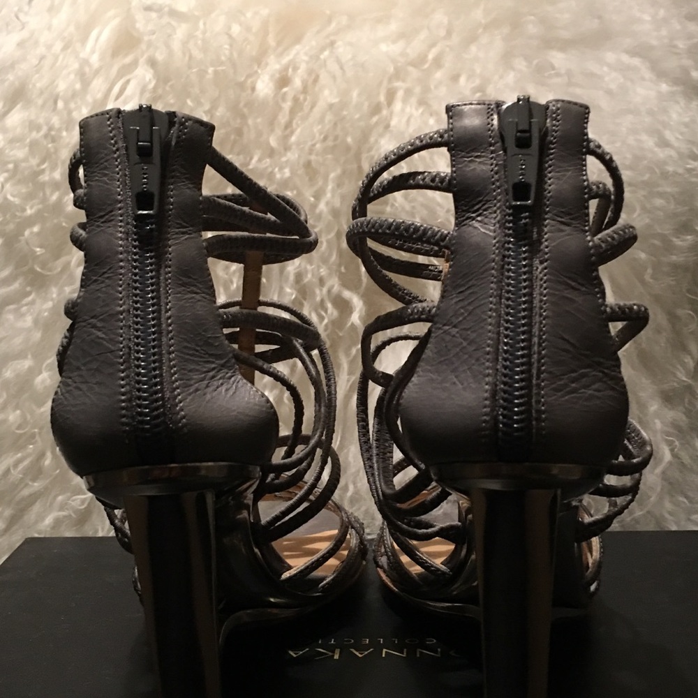 Designer Sandals - Picture 3 of 4